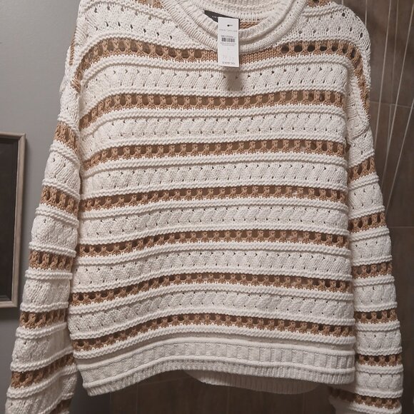 ANN TAYLOR SWEATER NWT - Picture 2 of 2